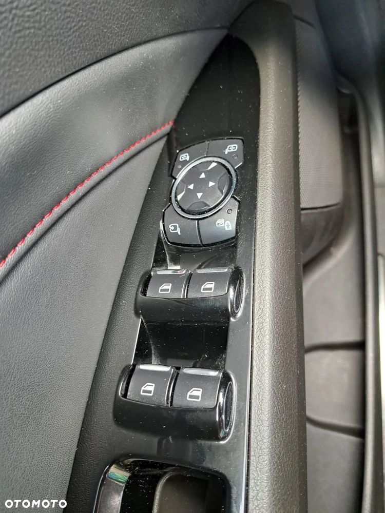 Ford Mondeo 2.0 EcoBlue ST-Line - 14