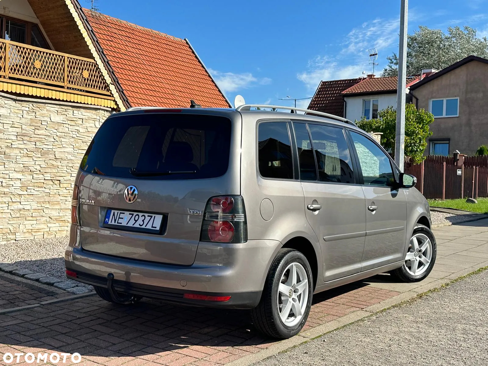 Volkswagen Touran - 20