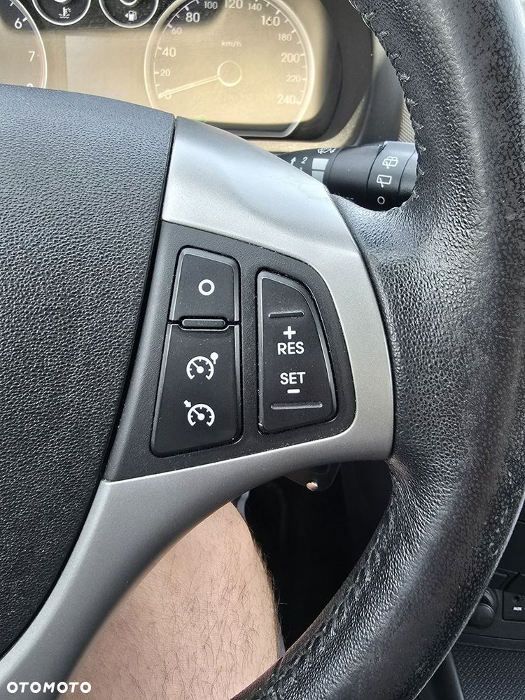 Hyundai i30 - 25