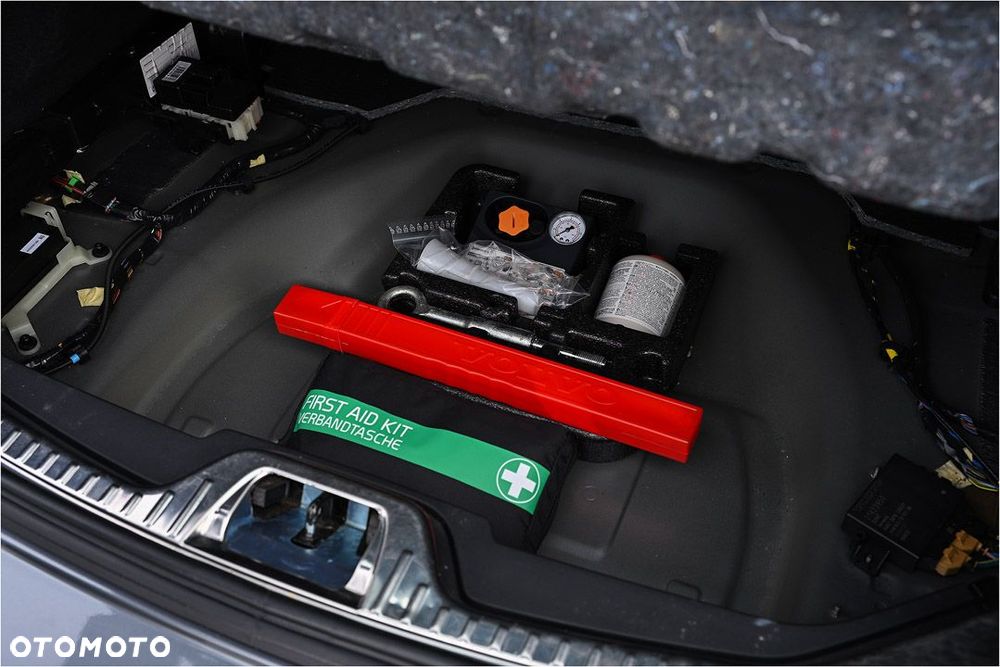 Volvo V60 D5 Geartronic RDesign - 21