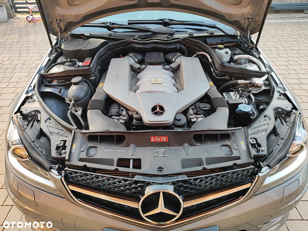 Mercedes-Benz Klasa C 63 AMG AMG SPEEDSHIFT MCT Edition 1 - 14