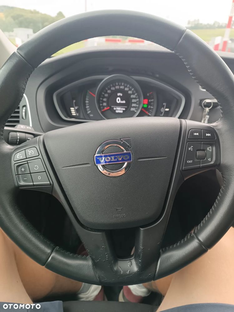 Volvo V40 D2 Drive-E Summum - 9