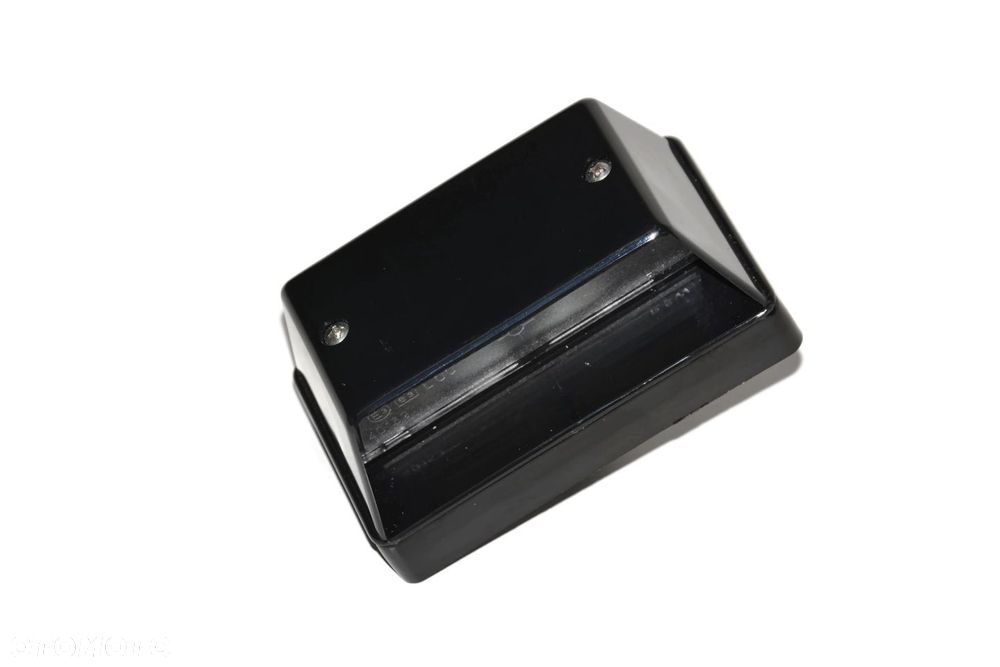 IVECO DAILY 98- LAMPKA TABLICY REJESTRACYJNEJ LEWA - 1