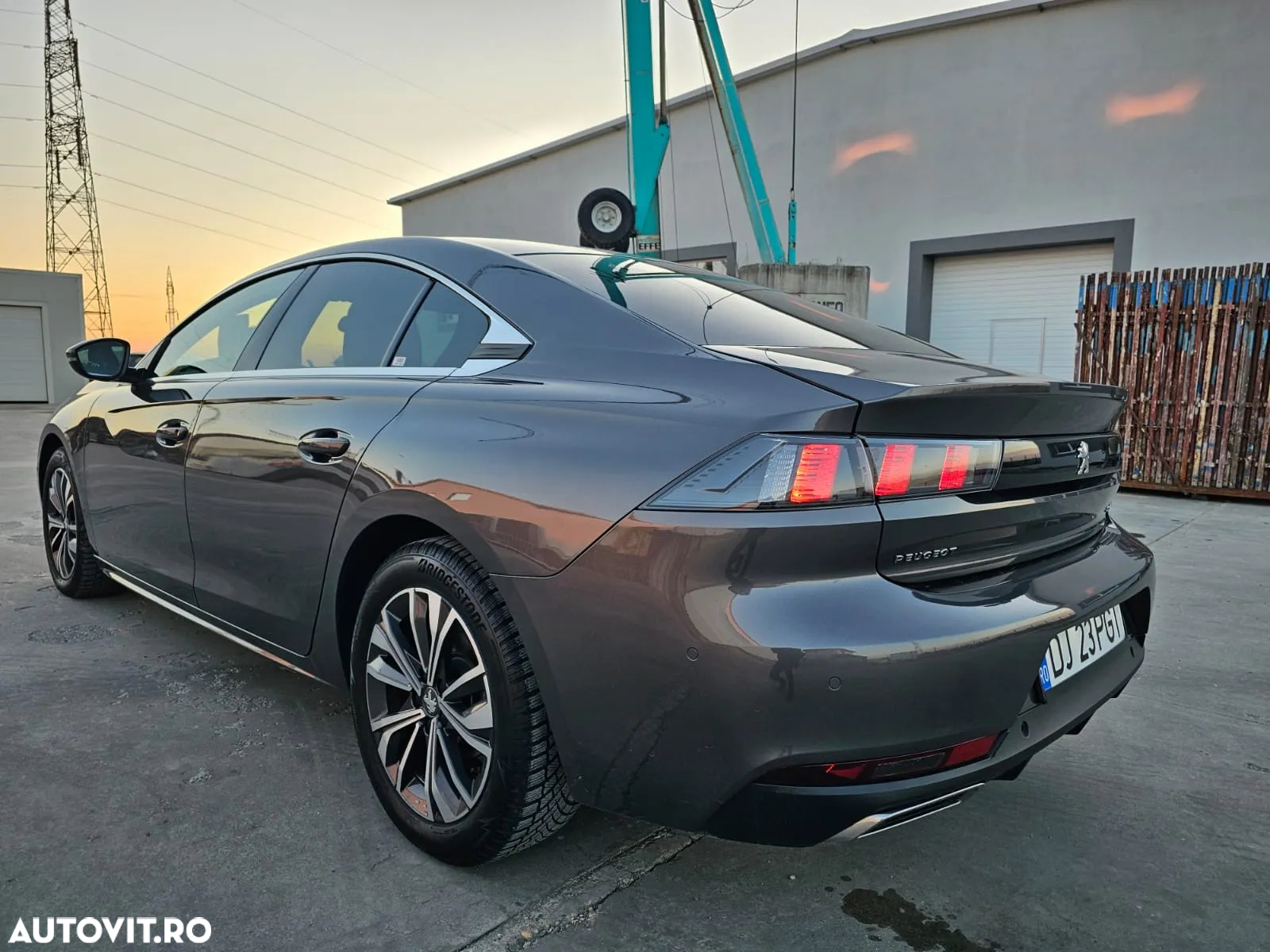 Peugeot 508 SW 1.2 PureTech S&S EAT8 Allure Pack - 6