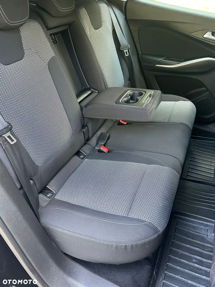 Opel Grandland X - 13