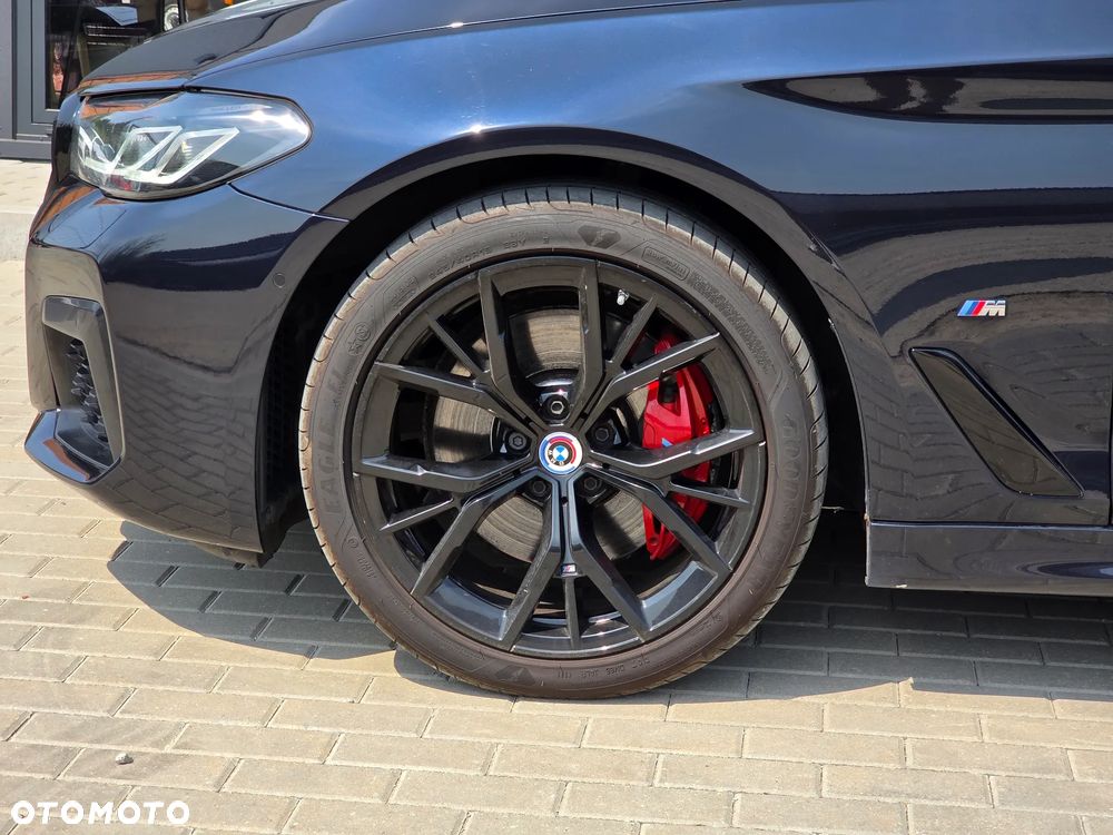 BMW Seria 5 530i xDrive mHEV M Sport sport - 14