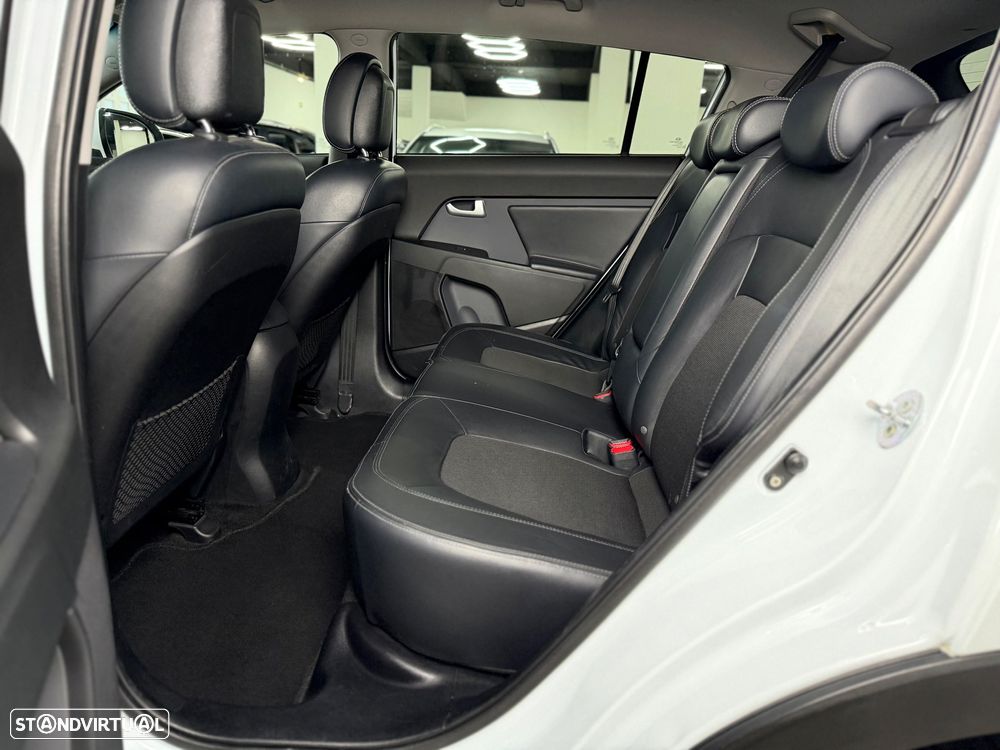 Kia Sportage 1.7 CRDI ISG LX - 18