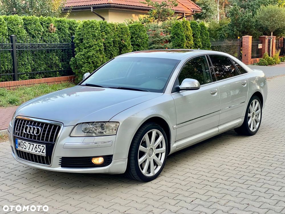 Audi A8 W12 quattro