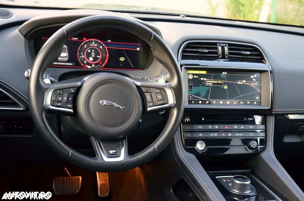 Jaguar F-Pace 20d AWD Aut. R-Sport - 25