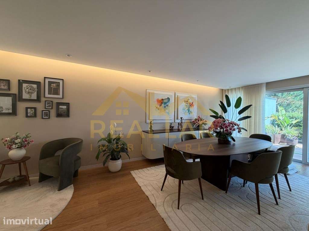 Exclusiva Moradia T4 Semi-Nova com Vista Rio - Condomínio Privado Q... - Grande imagem: 2/36
