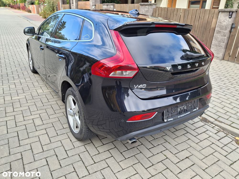 Volvo V40 D3 - 10