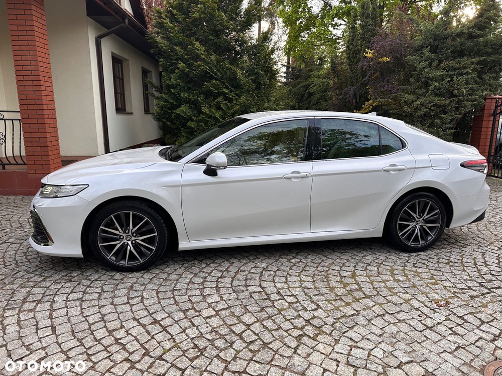 Toyota Camry 2.5 Hybrid Executive CVT - 4