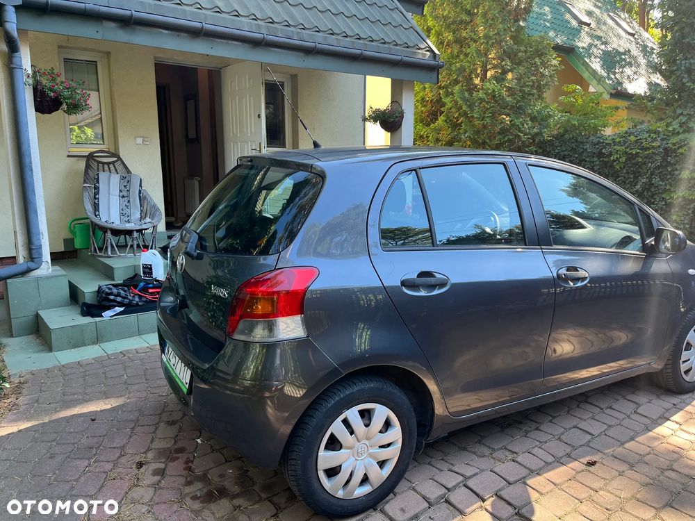 Toyota Yaris - 3