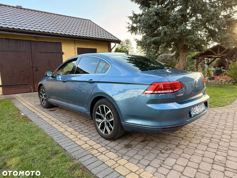 Volkswagen Passat 2.0 TDI BMT Comfortline DSG - 10