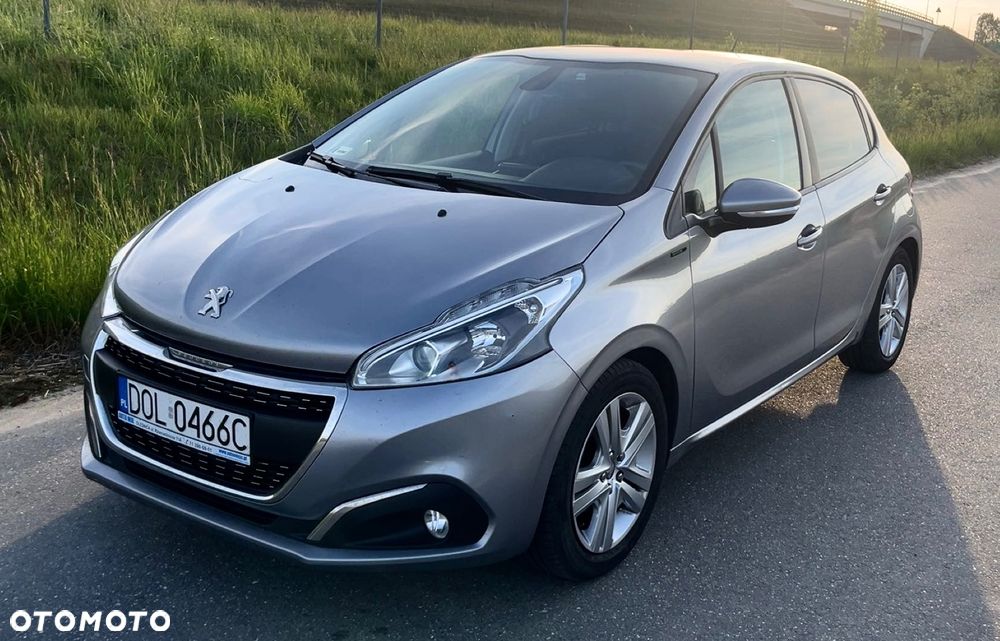 Peugeot 208 1.2 PureTech GPF Signature S&S - 1
