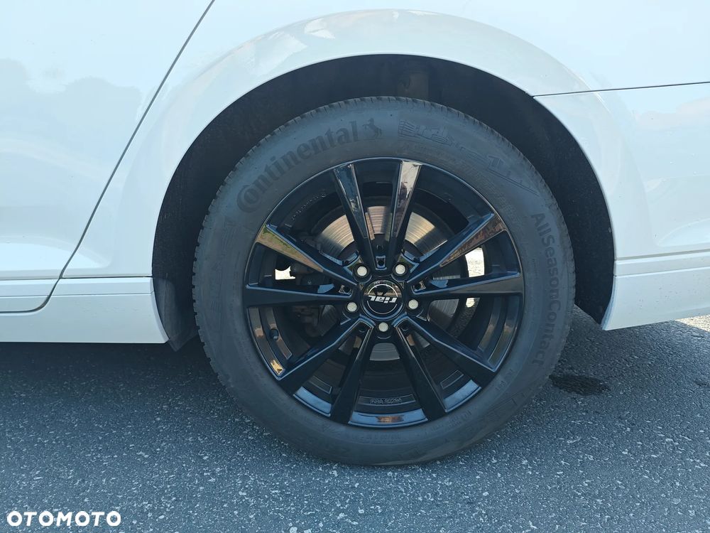 Volkswagen Passat 1.5 TSI EVO Business - 11