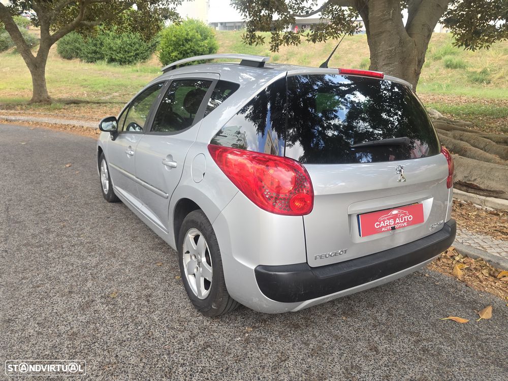 Peugeot 207 SW 1.4 Urban - 11