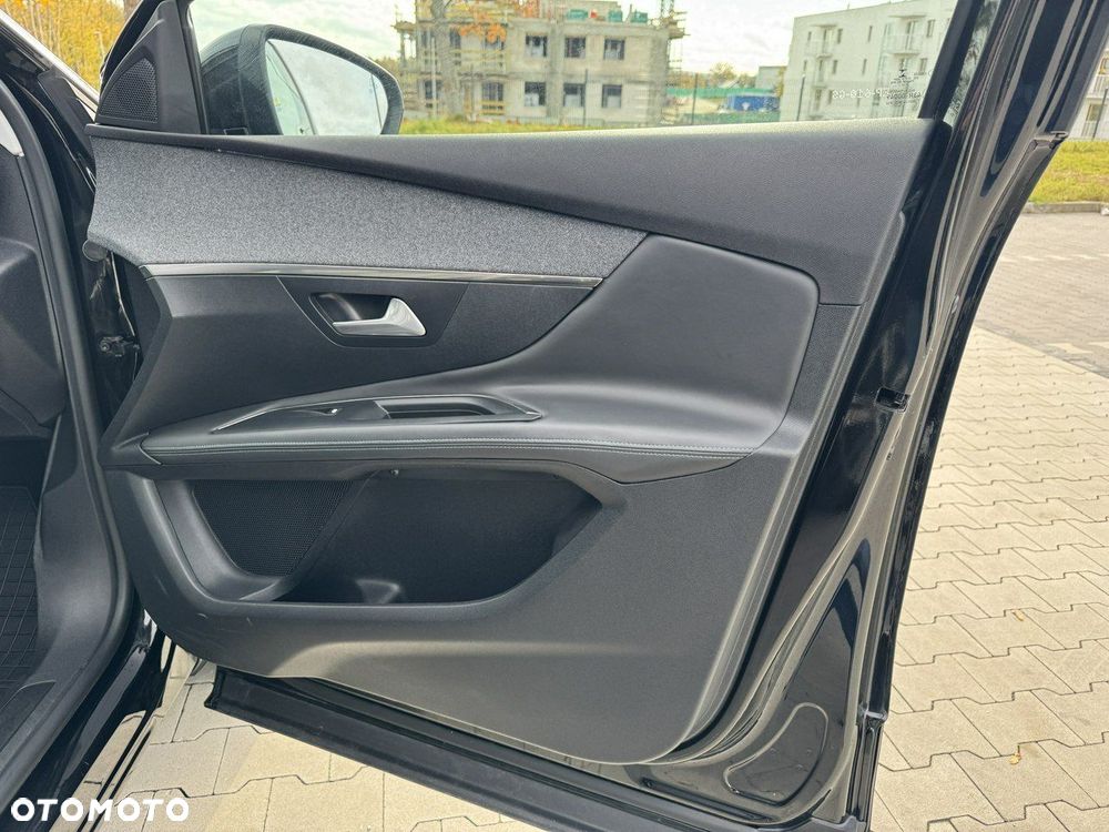 Peugeot 3008 PureTech 130 Stop & Start GPF Allure - 33