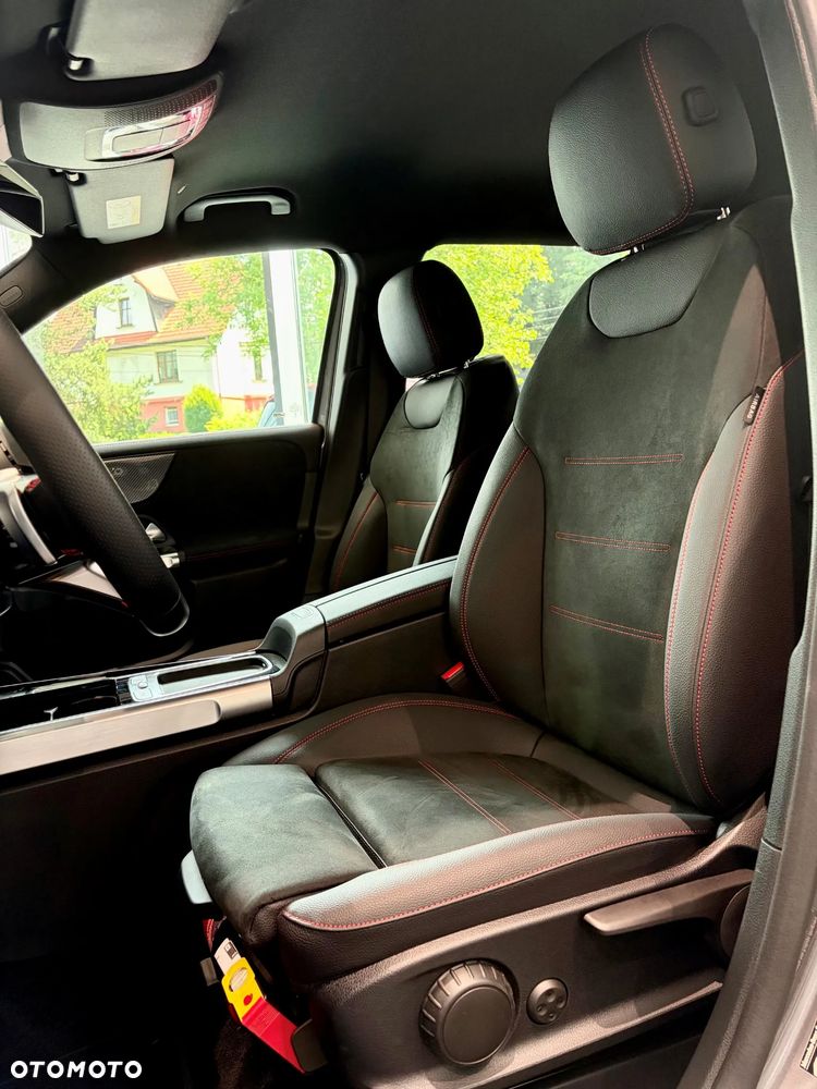 Mercedes-Benz GLB 200 mHEV AMG Line 7G-DCT - 6