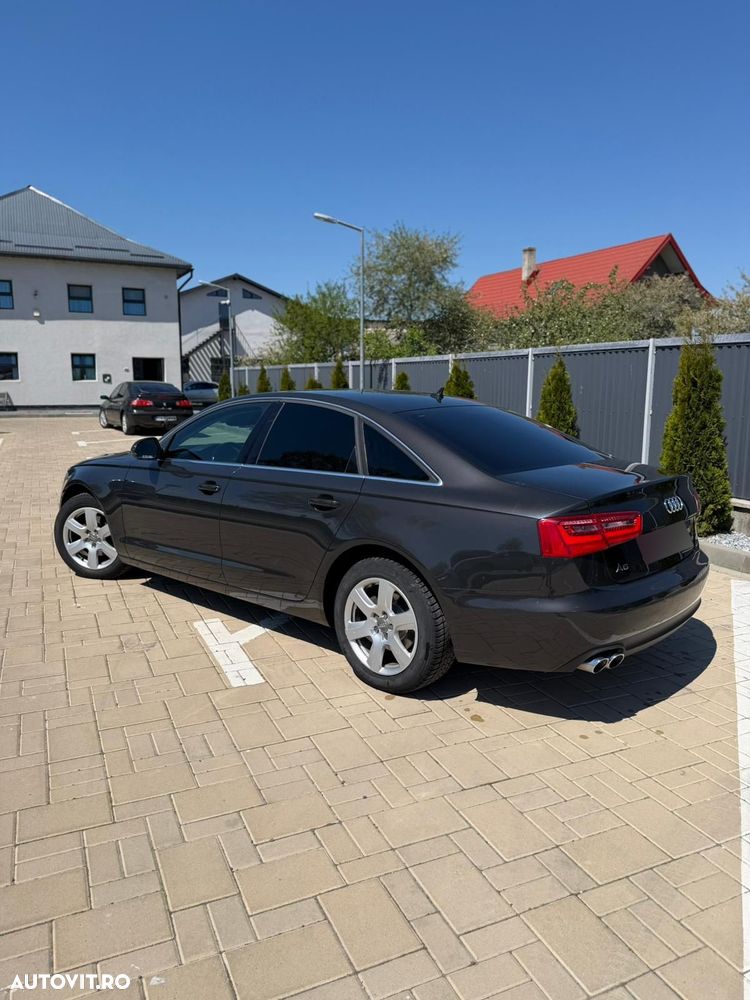 Audi A6 - 4