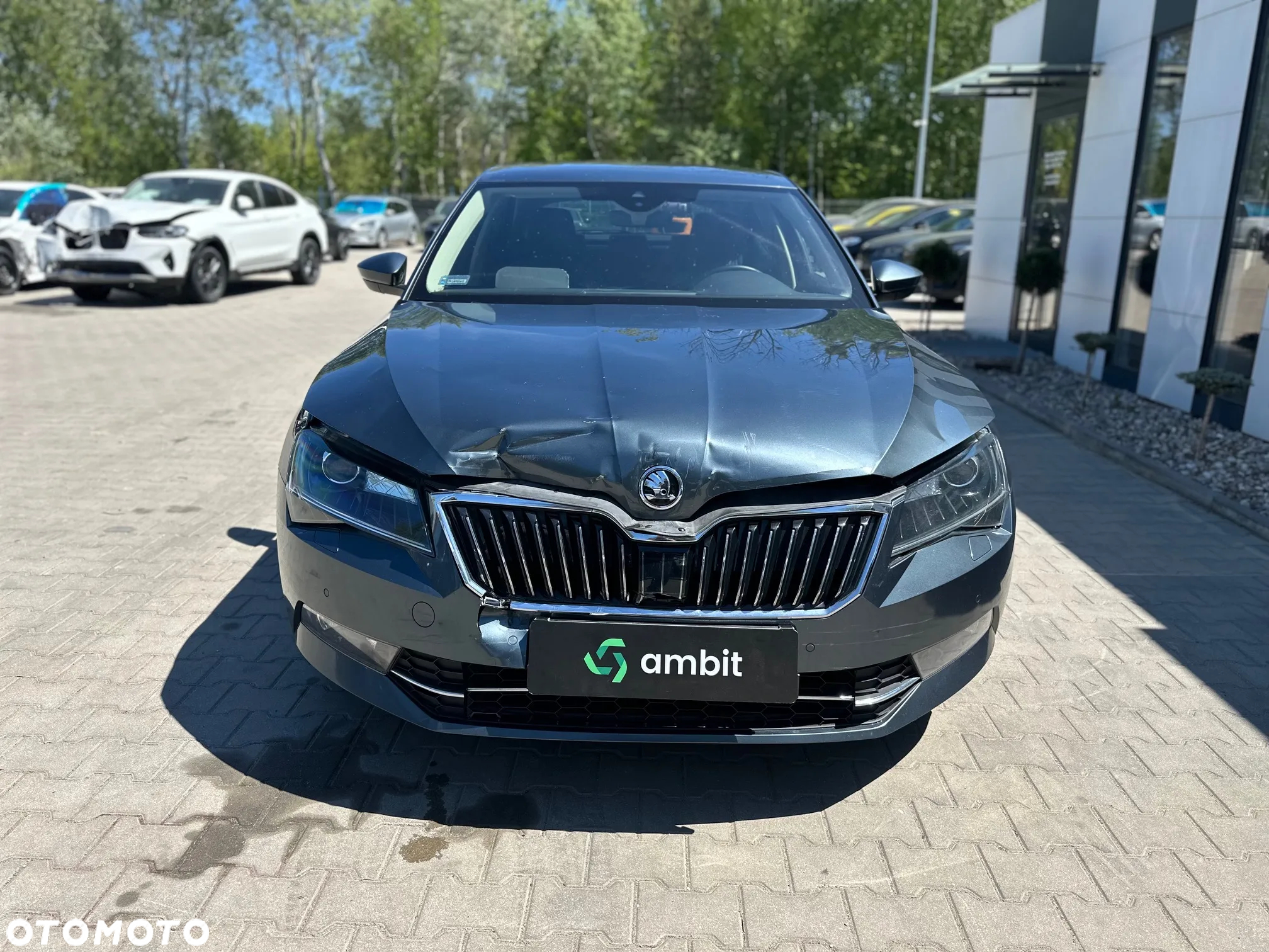 Skoda Superb 2.0 TDI 4x4 L&K DSG - 2