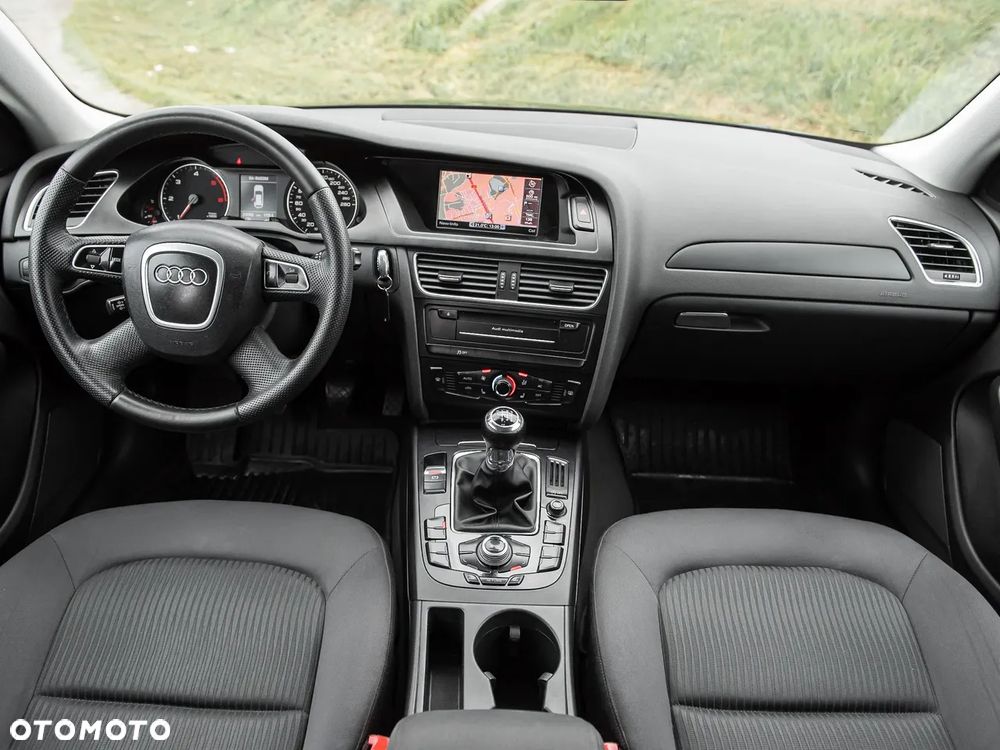 Audi A4 Avant 2.0 TDI - 25