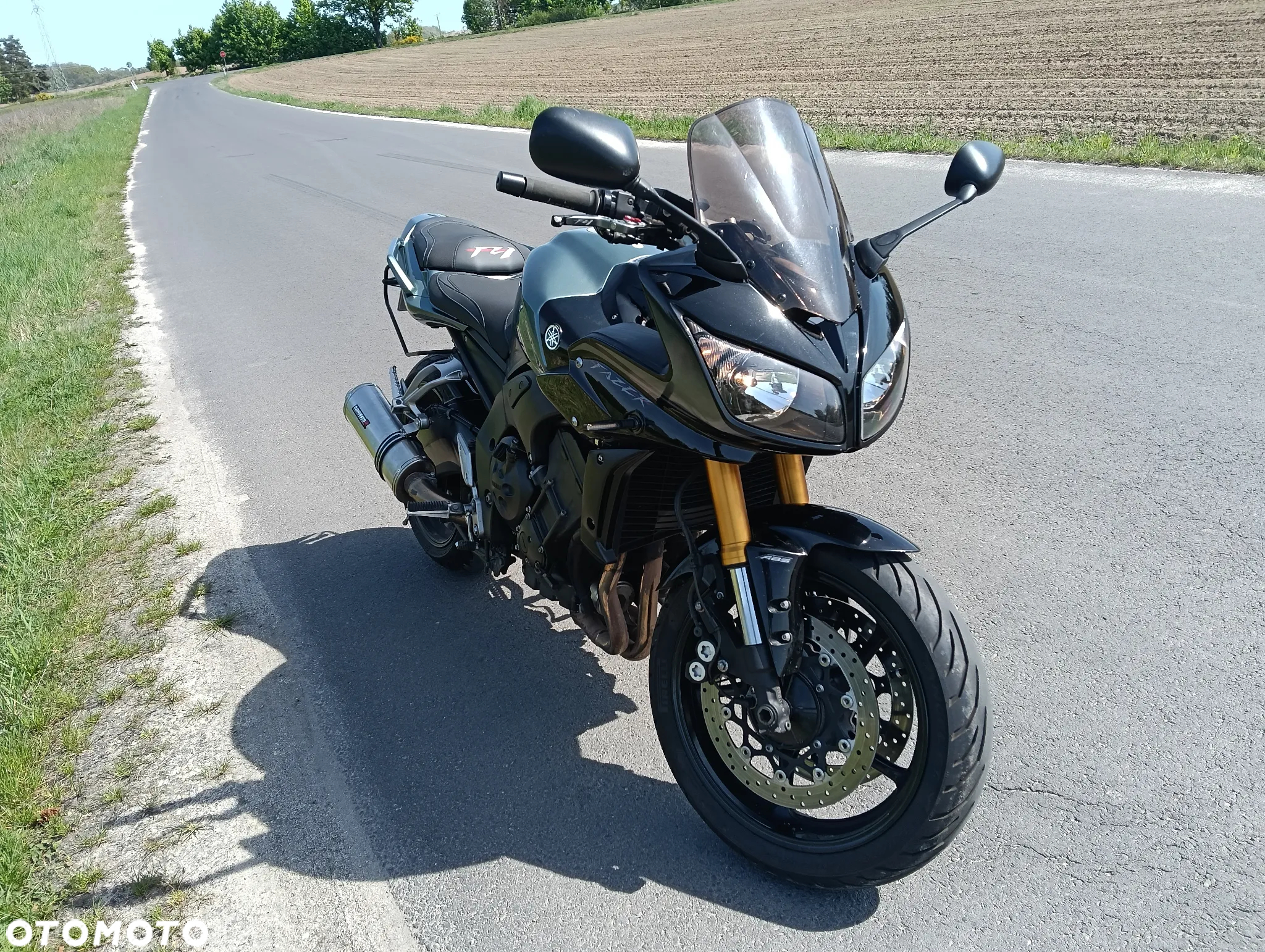 Yamaha FZ - 37