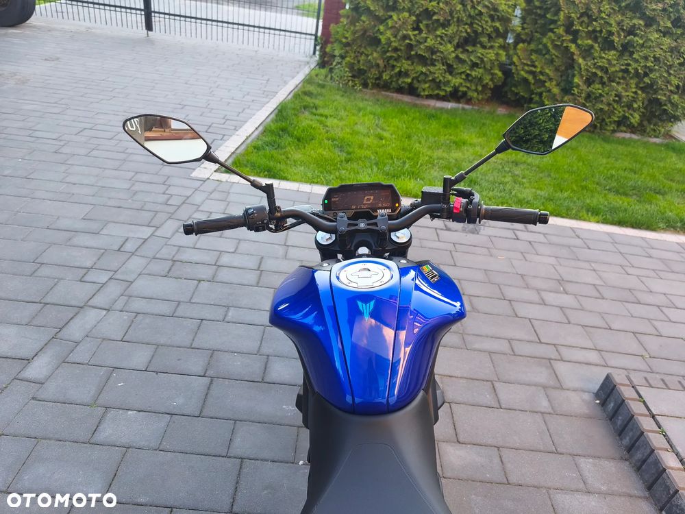 Yamaha MT - 24