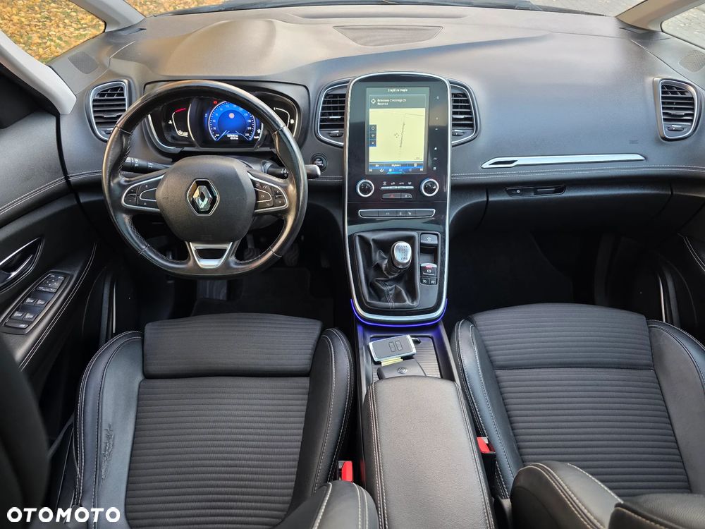 Renault Grand Scenic ENERGY TCe 130 BOSE EDITION - 35