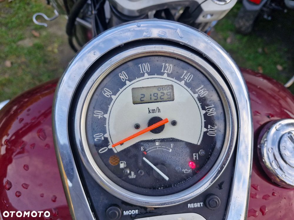 Kawasaki VN 900 Clasic - 5