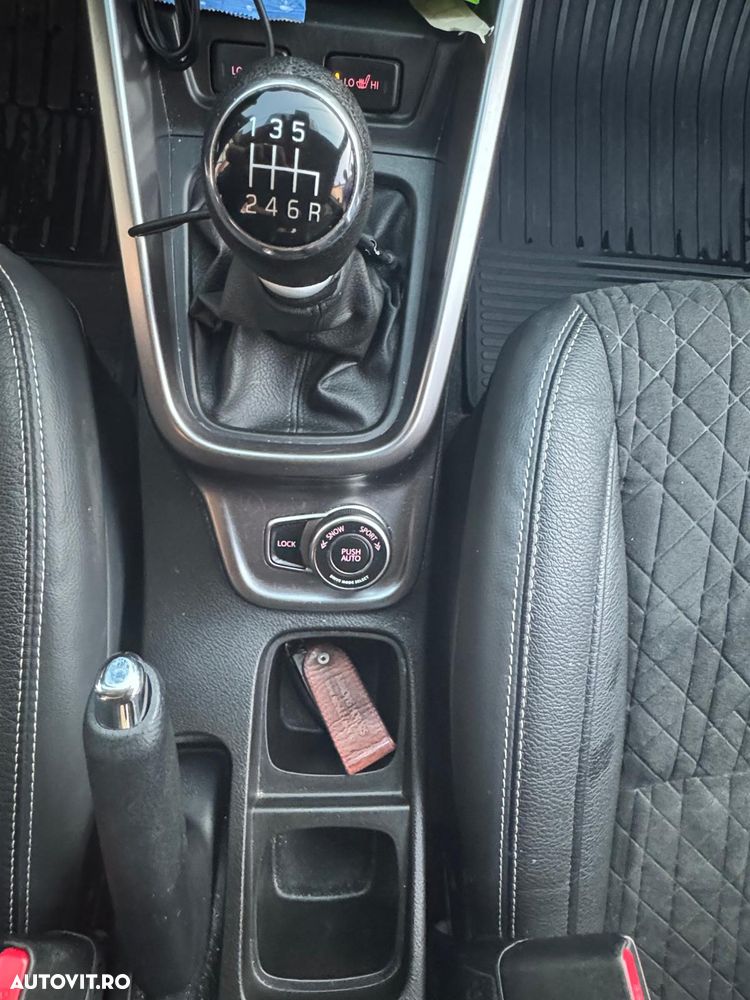 Suzuki Vitara 1.4 Boosterjet AllGrip MHEV Spirit - 12
