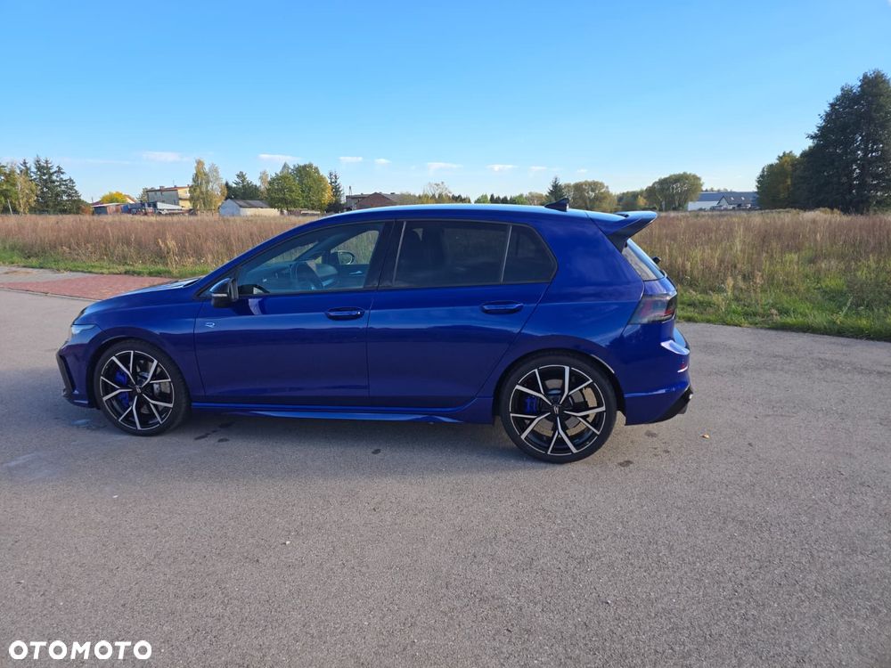 Volkswagen Golf - 8