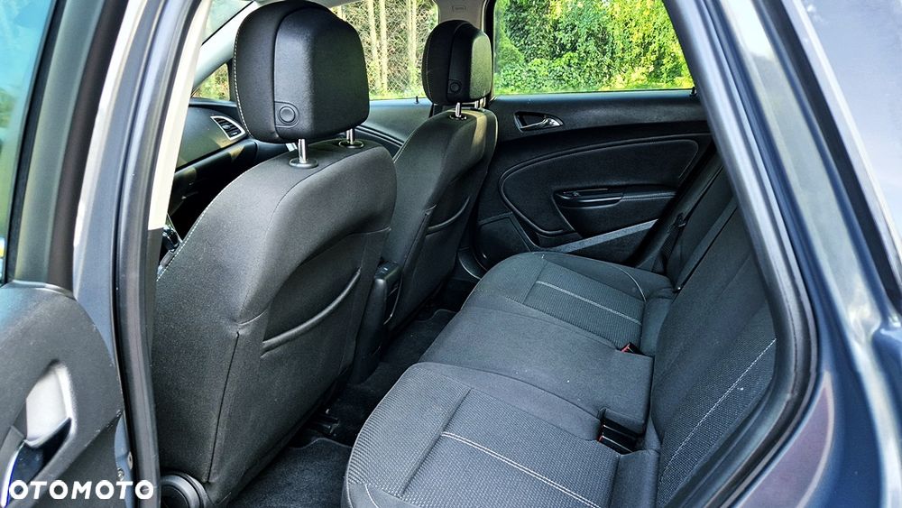 Opel Astra 1.4 Turbo Exklusiv - 31
