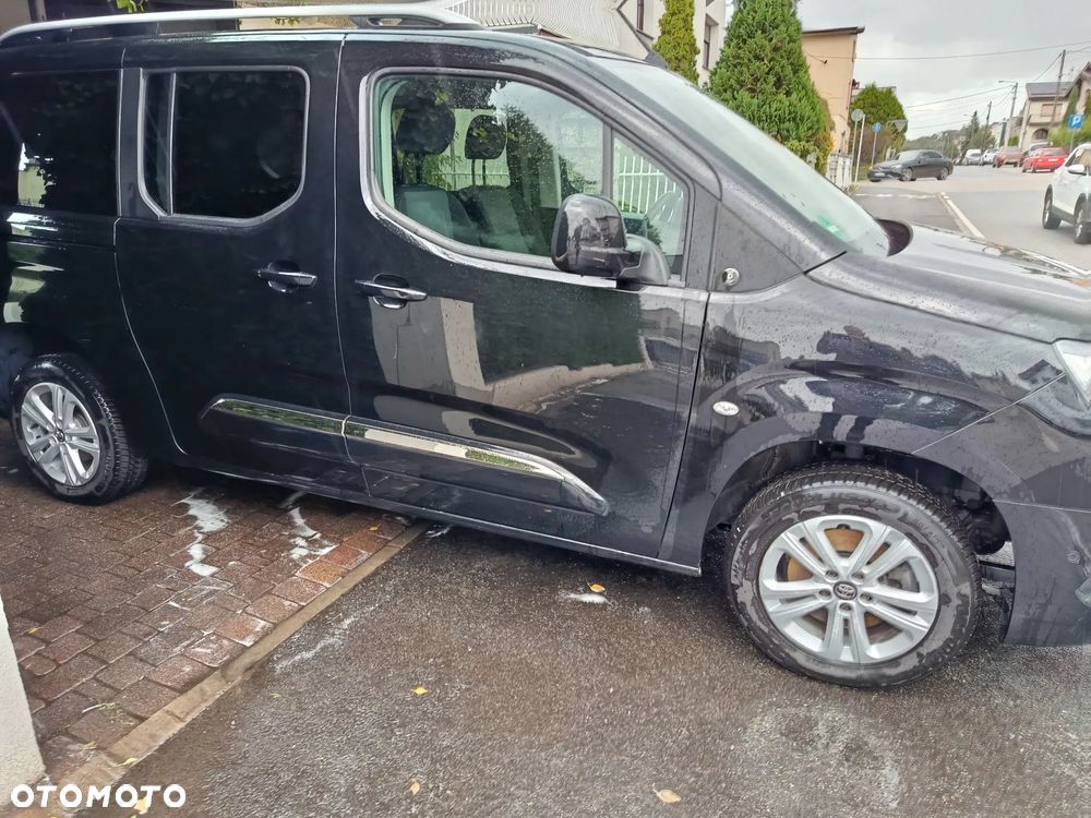Toyota Proace City Verso 1.5 D-4D L2 Team Deutschland 7-Sitzer - 30