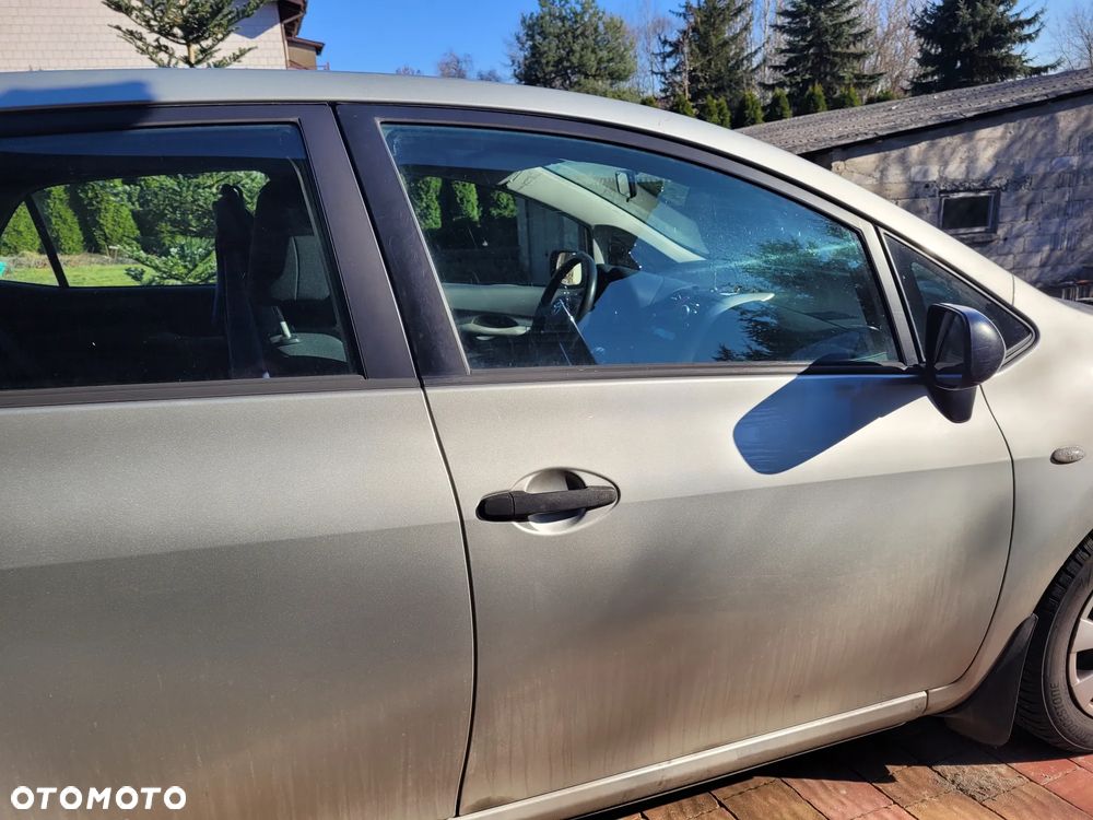 Toyota Auris 1.4 D-4D 2010 - 6