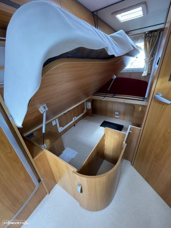 Autostar Auros 80 Distinction 2.3 MJ cama francesa - 27