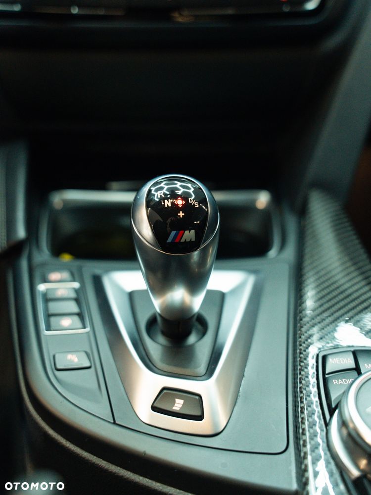 BMW M4 Coupe DKG - 14