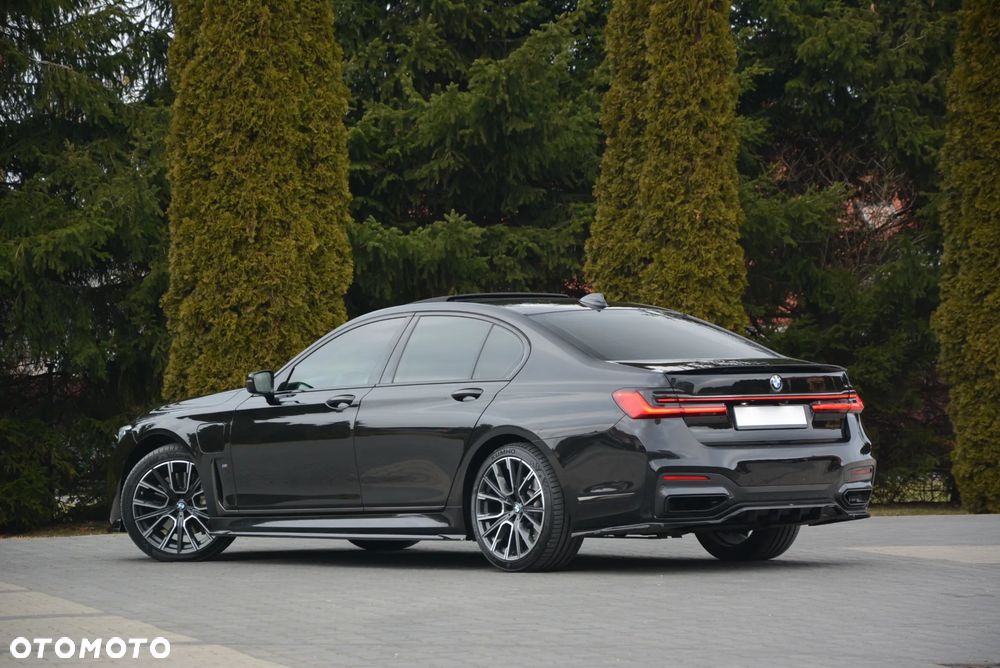 BMW Seria 7 - 12