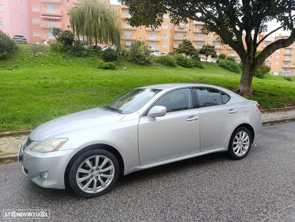 Lexus IS 220 - 2