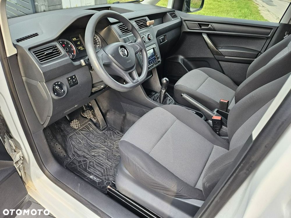 Volkswagen Caddy - 18