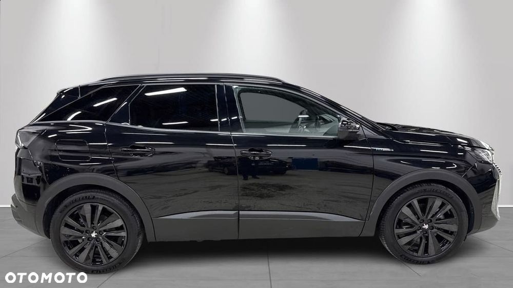 Peugeot 3008 1.6 PureTech HYbrid4 GT Line S&S EAT8 - 4