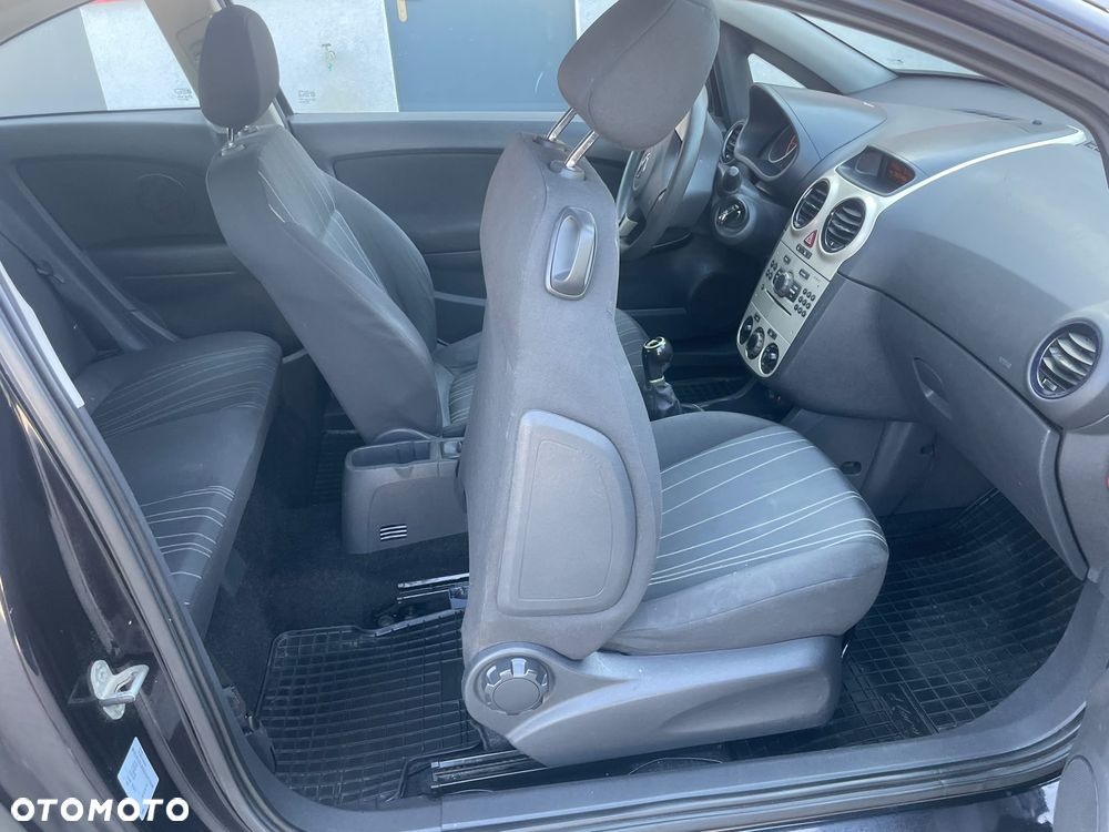 Opel Corsa - 26