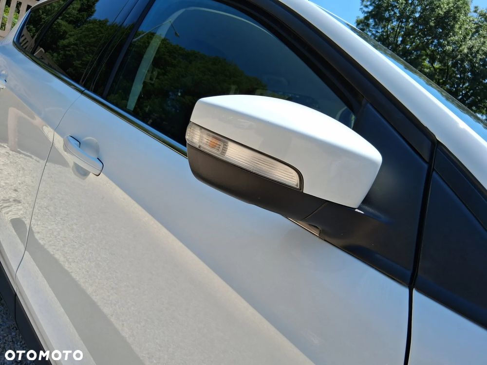Ford Kuga 1.6 EcoBoost 2x4 Trend - 26