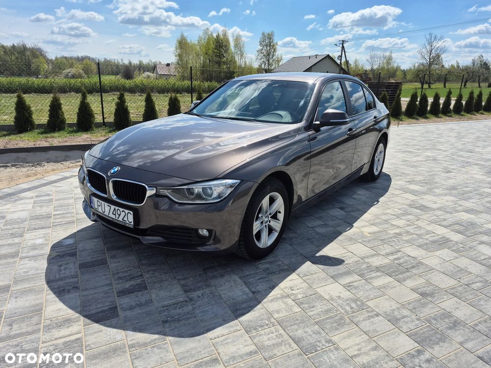 BMW Seria 3 316d - 15