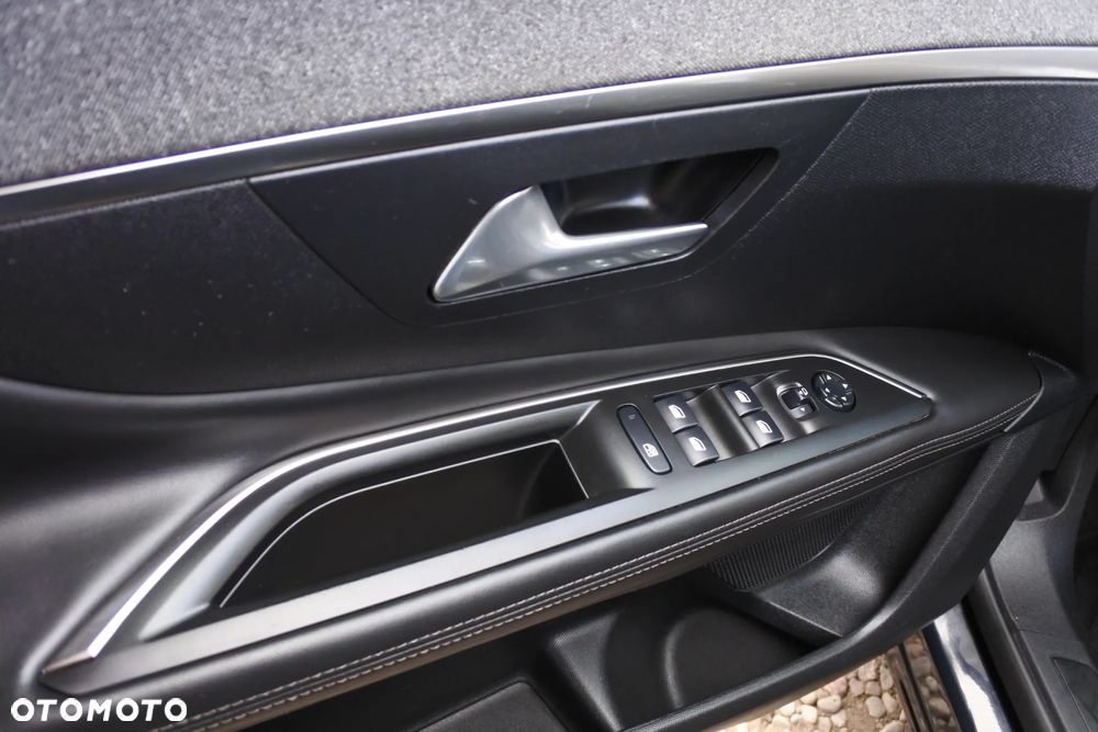 Peugeot 3008 BlueHDi 150 Stop & Start Allure - 23