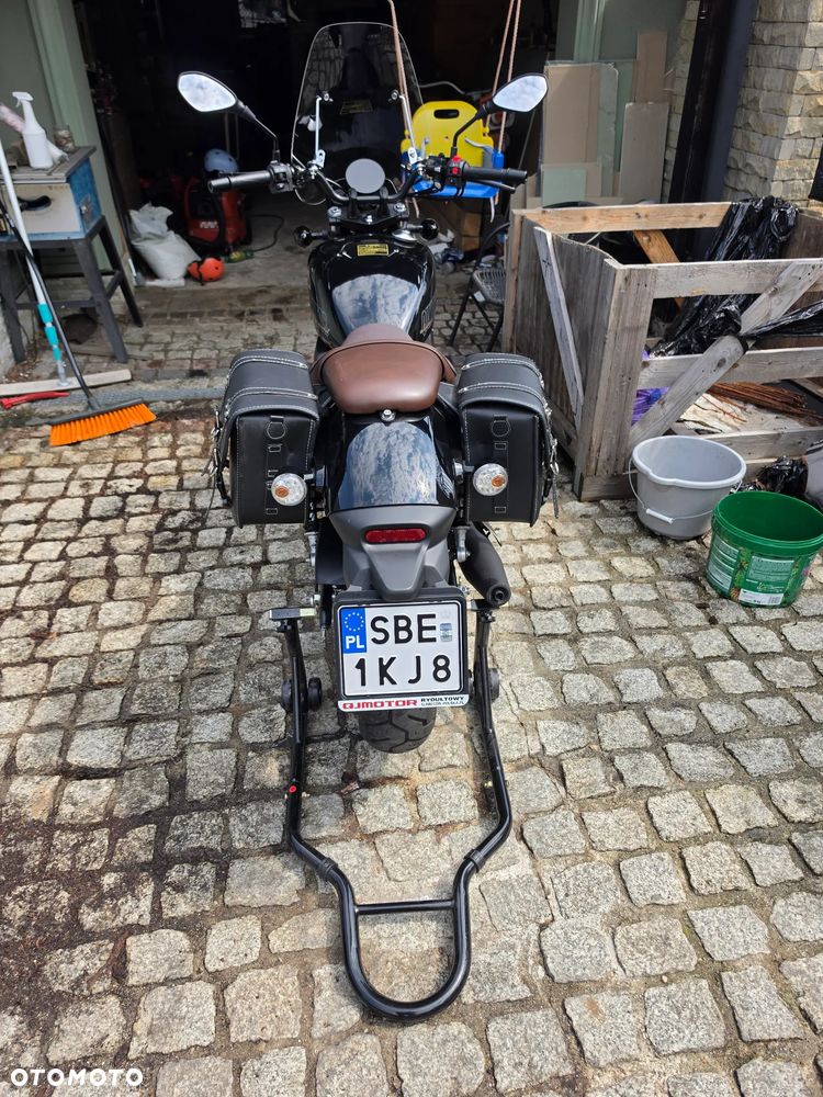 QJMOTOR SRV 125 - 2