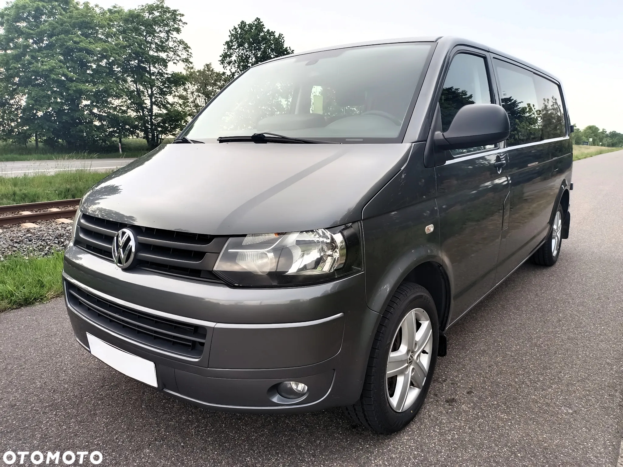 Volkswagen Transporter - 2