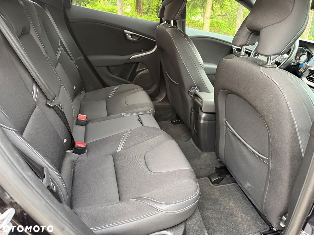 Volvo V40 D3 Momentum - 5