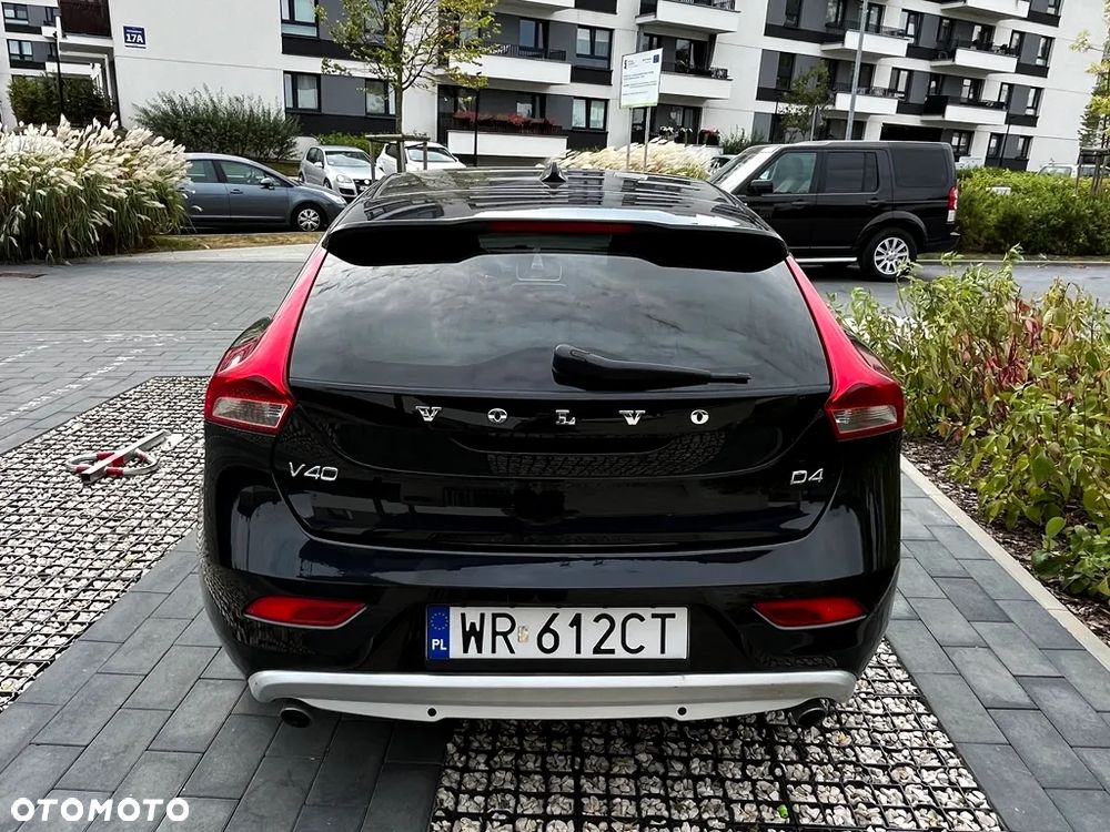 Volvo V40 D4 Summum - 10