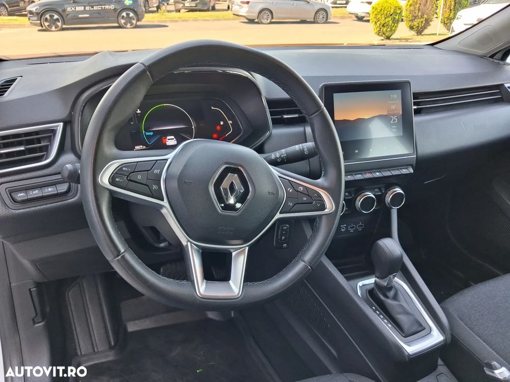 Renault Clio V E-Tech 145 Techno - 13